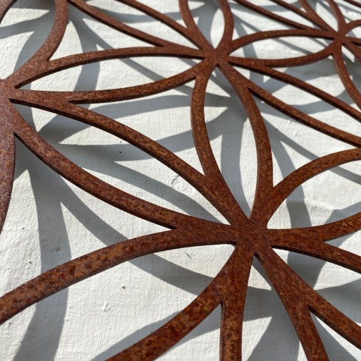  - Flower of Life Cortenstaal detail 3.jpg